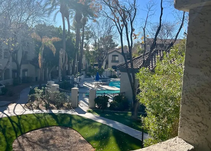 Luxury At The Signature 2 Bedrooms, 2 Mater * Scottsdale