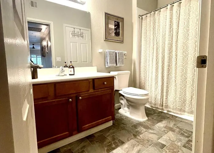 Luxury At The Signature 2 Bedrooms, 2 Mater * Scottsdale